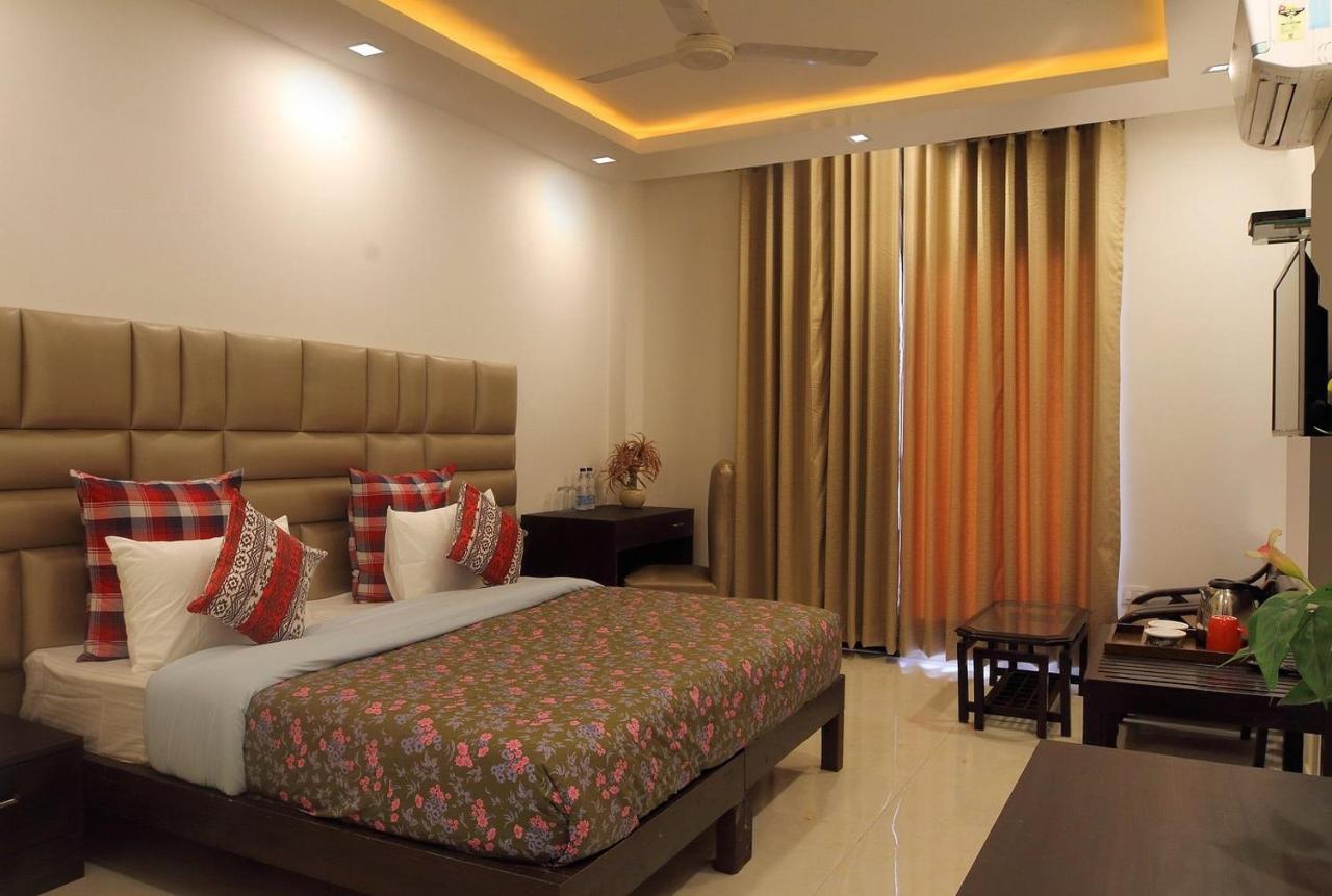 Park Studio Dlf Phase 2, Cyber City, Gurgaon Exterior foto