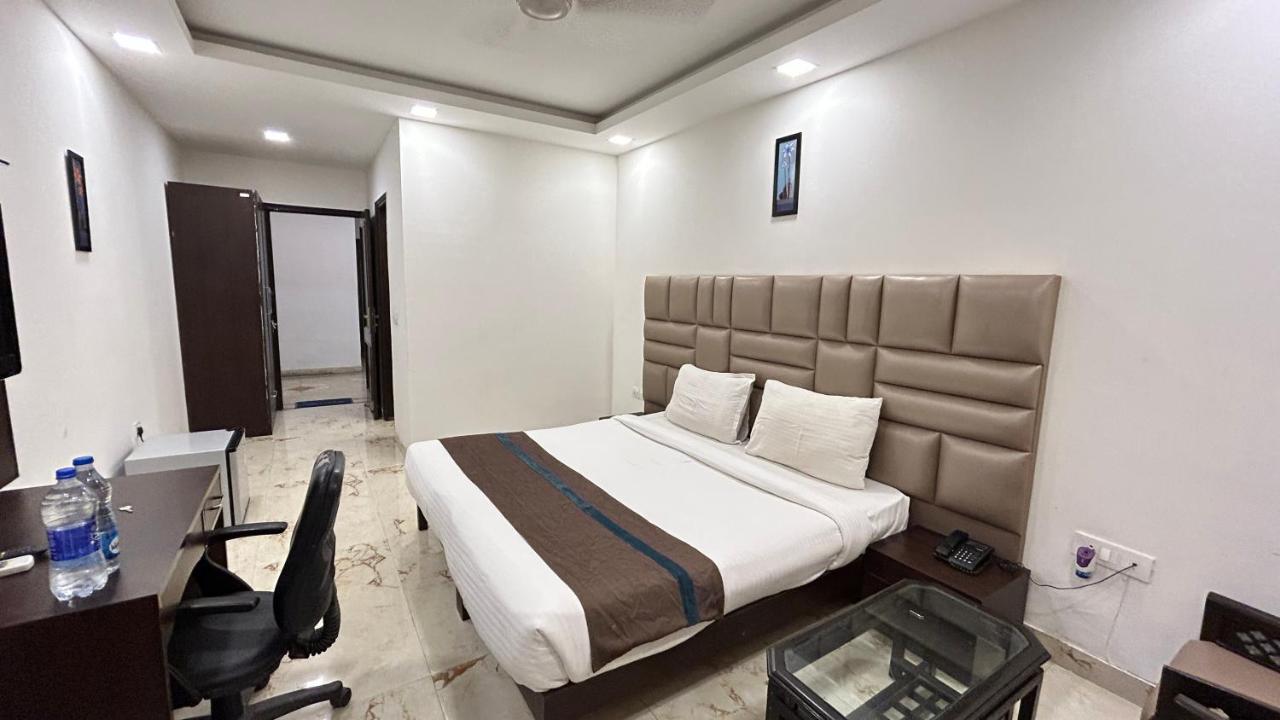 Park Studio Dlf Phase 2, Cyber City, Gurgaon Exterior foto